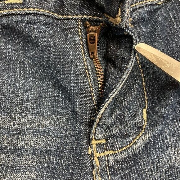 REWIND, Women’s Jean Shorts, Blue, Size 9, distressed - Picture 10 of 13